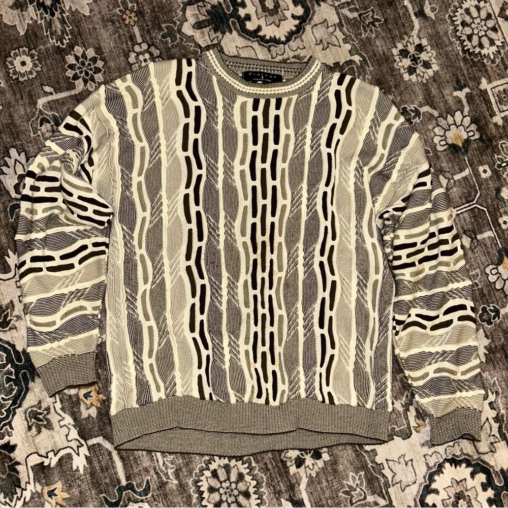 Elegant Beige and Black Crewneck Sweater